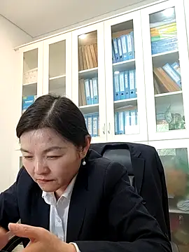 ialnuyoa_h Adlı Modelin Canlı XXX Sohbeti