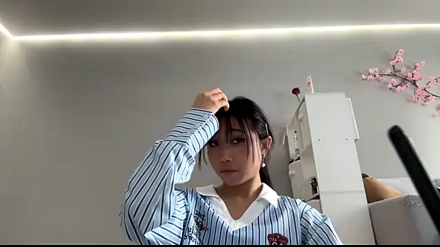 SweetMiaXO's Webcam Show