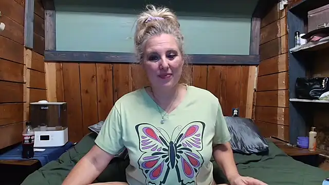 lisaxlovexxx's Webcam Show