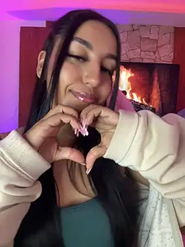 Tamara_Roberts1 Adlı Modelin Canlı XXX Sohbeti