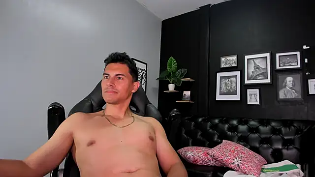 Mike_Conors Show Webcam