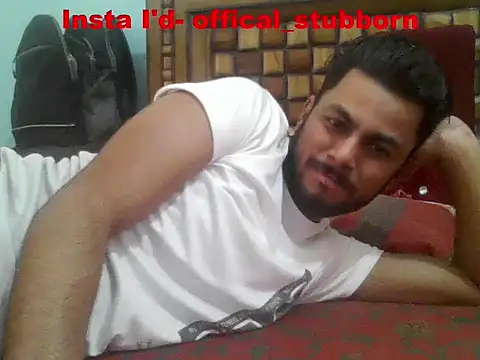 Stubborndesiboy Adlı Modelin Canlı XXX Sohbeti