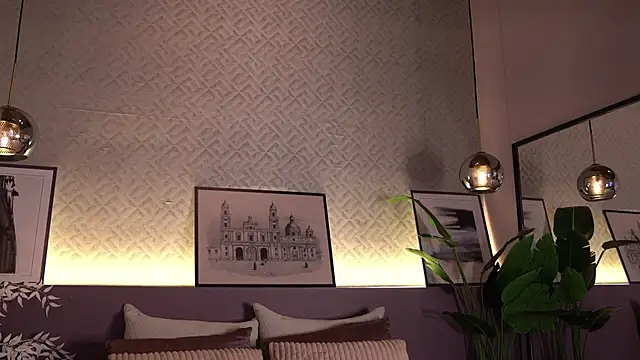 ElleDiane's Live XXX Chat