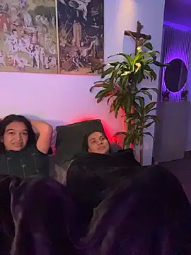 Poli_amor2025 웹캠 쇼