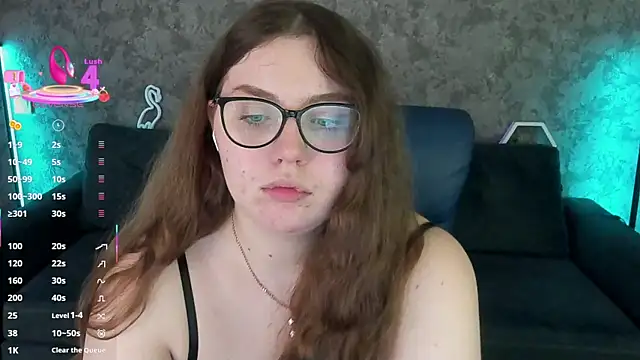 LuxSopphia Adlı Modelin Canlı XXX Sohbeti