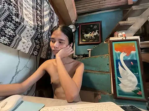 asya_chris Show in webcam