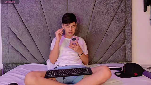 Felipe_Cold: απευθείας συνομιλία ΧΧΧ