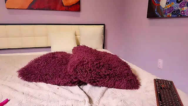 MrsJanetM's Webcam Show