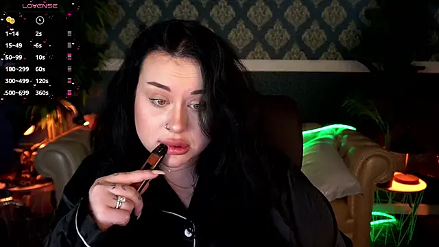 แชท XXX สดของ SerahMirabeli