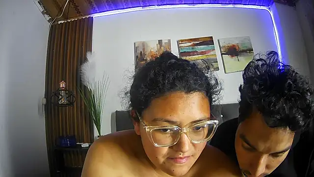 Show webcam de naughtycouplex_