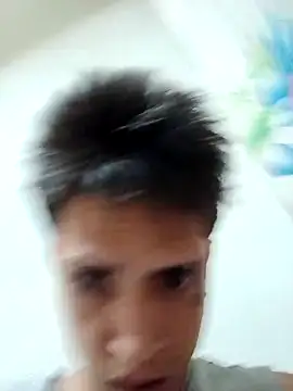 Pokazy przed kamerką – DanielCubanoHot