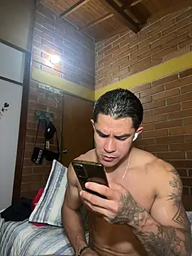 Chat +18 de Noe_Blake ao vivo