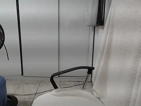 Chat +18 de GiMilf ao vivo