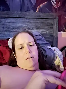 023thickandjuicy07 在線直播表演