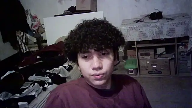 Emv2のライブXXXチャット