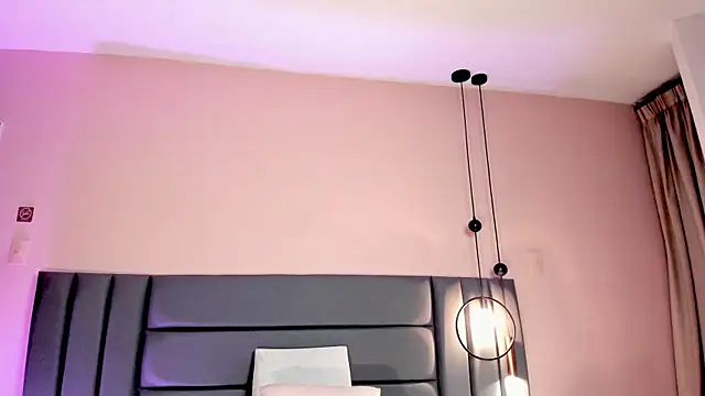 JupiteFox's Live XXX Chat