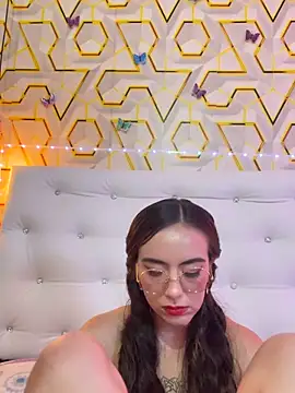 MelanyyJhonson15's Live XXX Chat