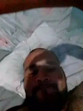 Guanatos13 webcam show