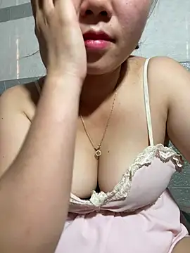 Dona_cute Chat XXX in diretta