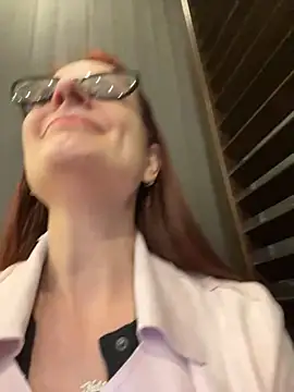 دردشة NataKitten الجنسية المباشرة