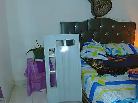 _Santi2 Live XXX Chat