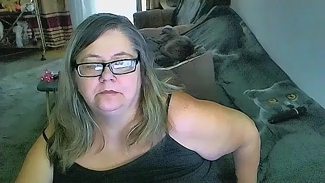 sex2 Adlı Modelin Canlı XXX Sohbeti