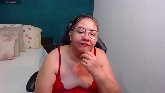 scaelettdubois: онлайн-секс-чат