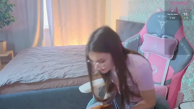 magic_shy_ Adlı Modelin Canlı XXX Sohbeti