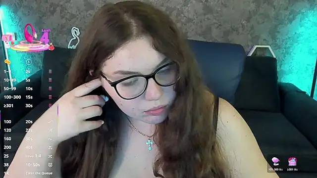 Chatroom XXX en direct de LuxSopphia