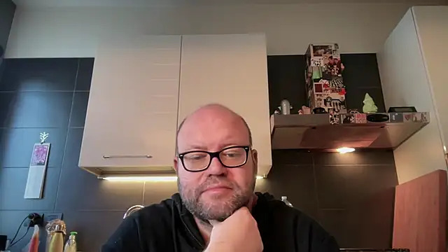 theitalianbear Show Webcam