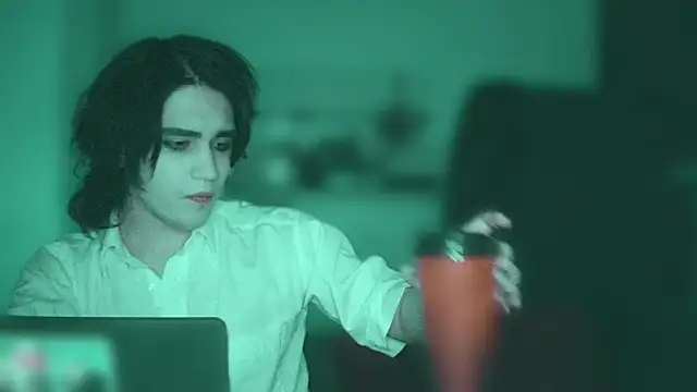 sademobeer 网络视讯表演