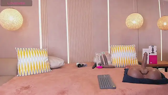 sabrina_shark_ live XXX chat