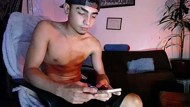 Show modela tiancam na web-kameri