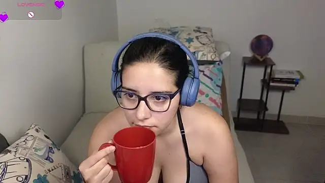 blue__moon_'s Live XXX Chat