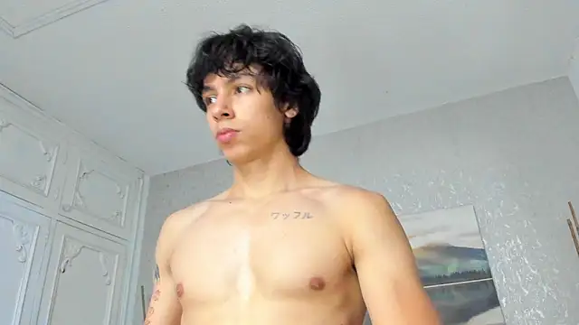 Tyler_durten live XXX chat