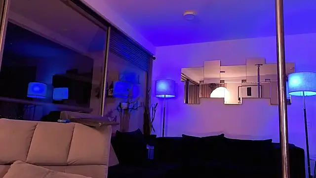 mandi4pole_ Adlı Modelin Canlı XXX Sohbeti