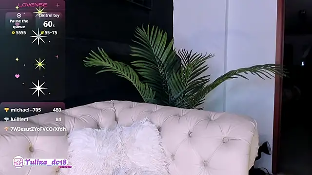 Luxury_Woman's Live XXX Chat