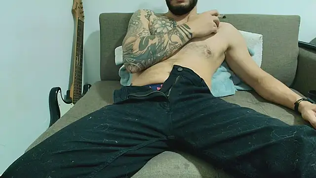 Chatroom XXX en direct de thomas_gun