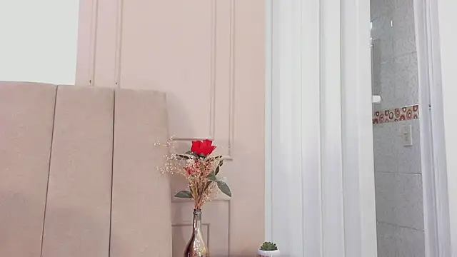 ameliiaa_smith Adlı Modelin Canlı XXX Sohbeti