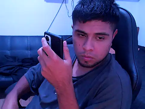 axellrz_ – webcam-show