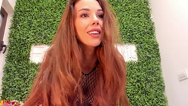 XXX chat uživo modela realhotfallingdevil