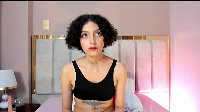 LyraVendrell Adlı Modelin Canlı XXX Sohbeti