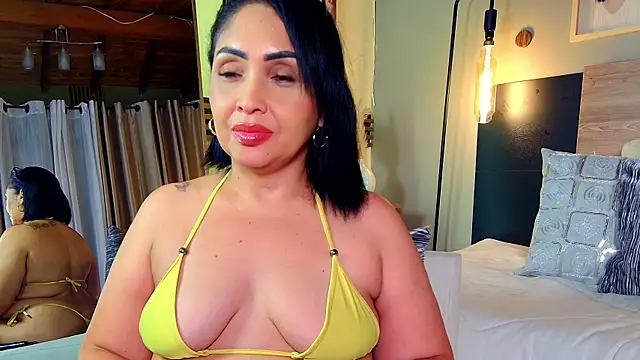 Madissononee Adlı Modelin Canlı XXX Sohbeti