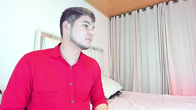 CameronyMartinn's Live XXX Chat