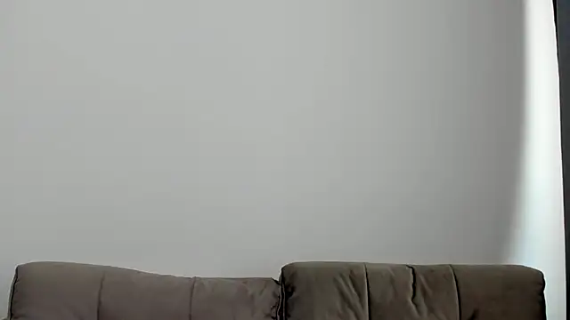 Chat +18 de ailey_chao ao vivo