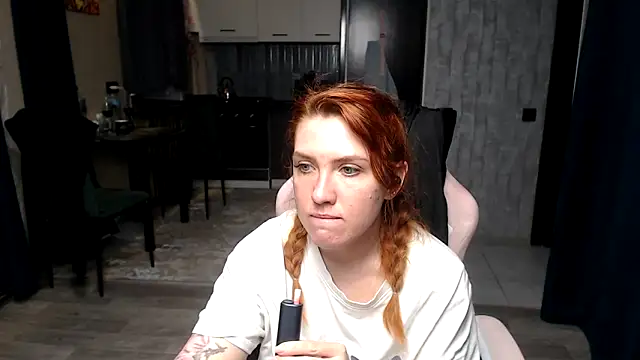 Reginasmilee Live XXX-chat