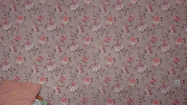 LolaRozzie 现场XXX聊天