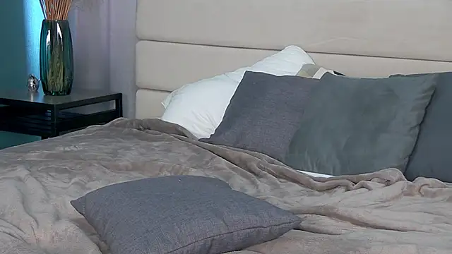 Sweet_Ink_Muse Live XXX Chat