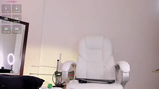 ahitanaa_ Live XXX-chat