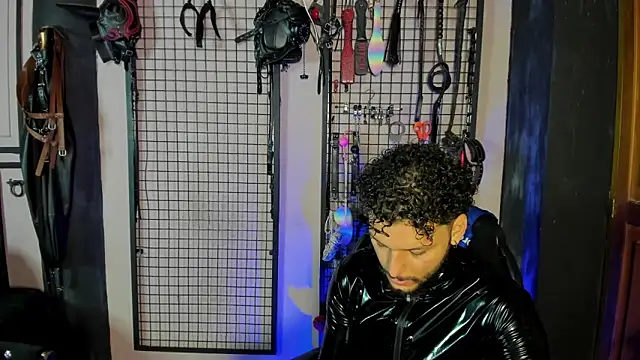 Twisted_Fantasy's Live XXX Chat